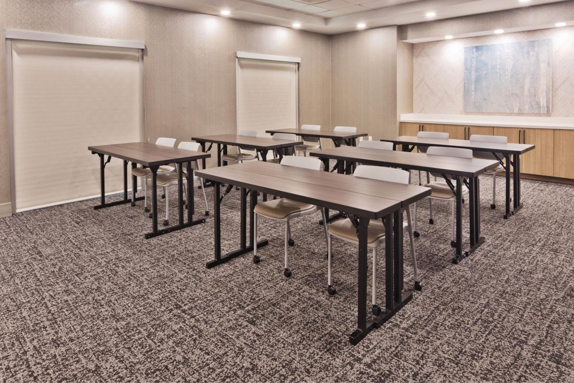 Springhill Suites Birmingham Colonnade Buitenkant foto