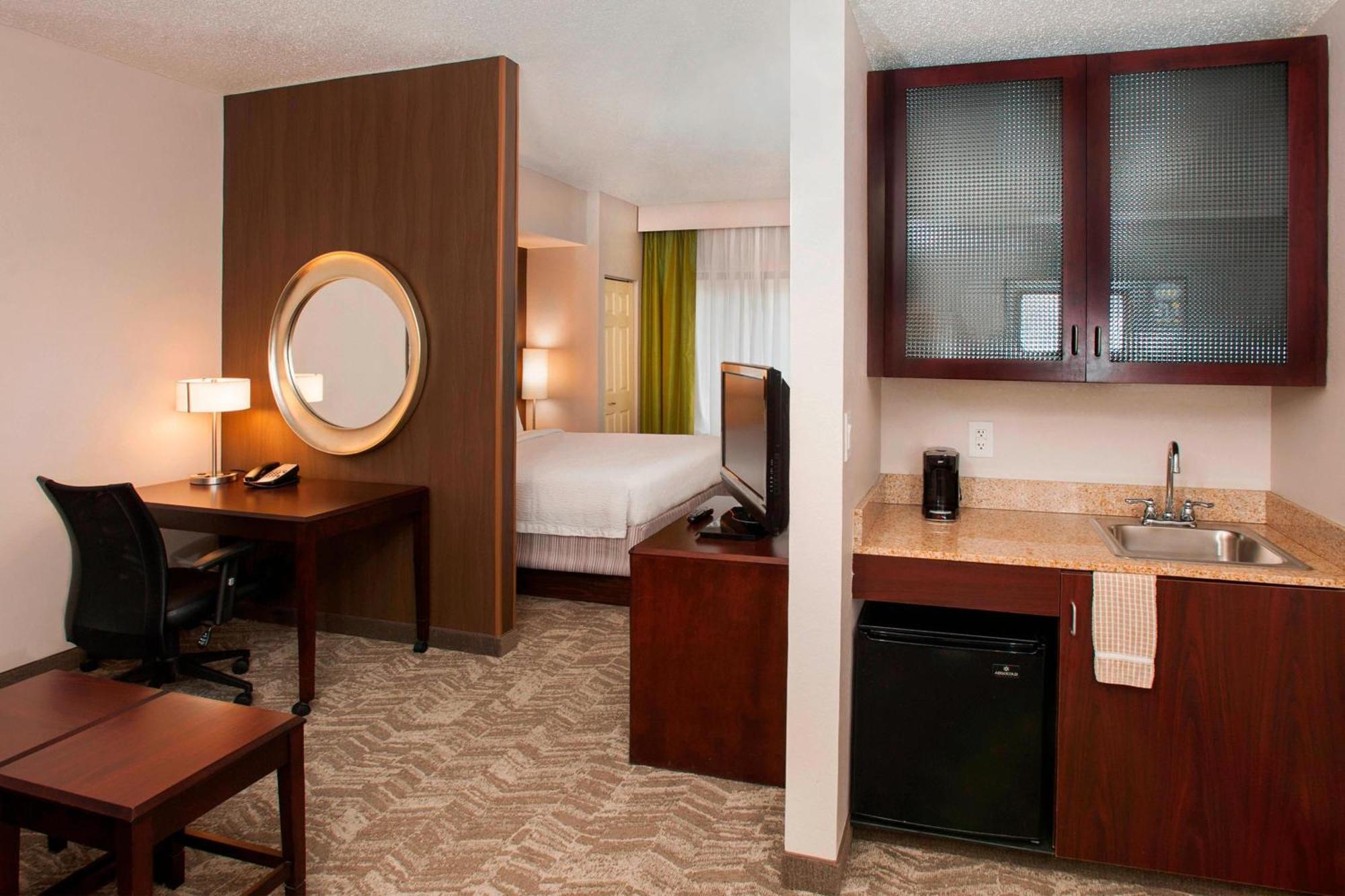 Springhill Suites Birmingham Colonnade Buitenkant foto