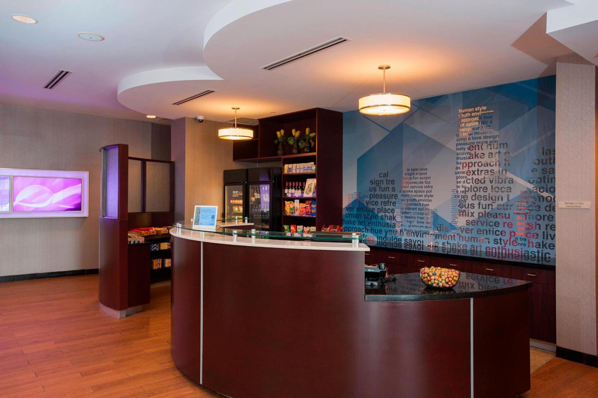 Springhill Suites Birmingham Colonnade Buitenkant foto